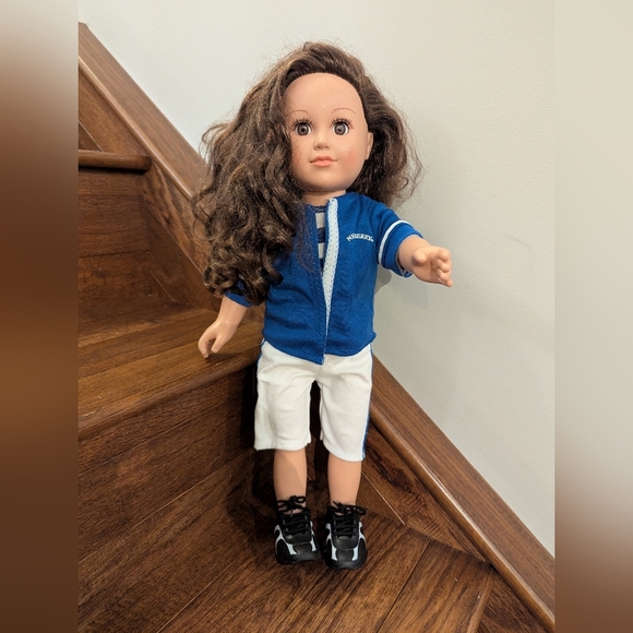 My Life Doll with brown Eyes & Brown wavy Hair - Picture 7 of 7